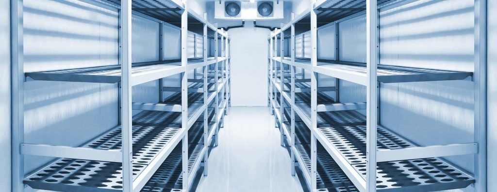 Refrigeration chamber for food storage..